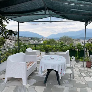 Bakuli Pensión Gjirokastër